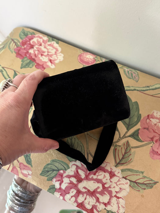 Beautiful 1960s Black Velvet Box Bag with Beaded Floral Embroidery