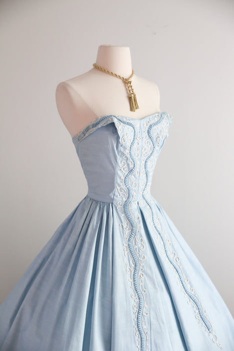 Stunning 1950s Carlye Ice-Blue Embroidered Party Dress with Shawl / S