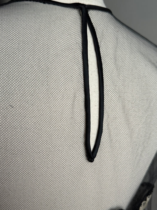 Extraordinary 1950's Couture Cocktail Dress With Embroidered Floral Patterns / SM