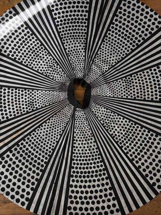 Fantastic 1950's Londy of Mexico Hand Painted Circle Skirt / S