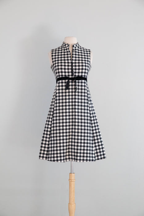 Fabulous 1960's Teal Traina Black & White Jacquard Mod Mini Dress / Small