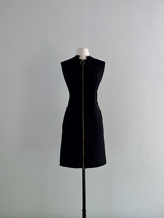 Minimal Black 1960's Claire Nossiter Textured Zip Mod Shift Dress / Sz L