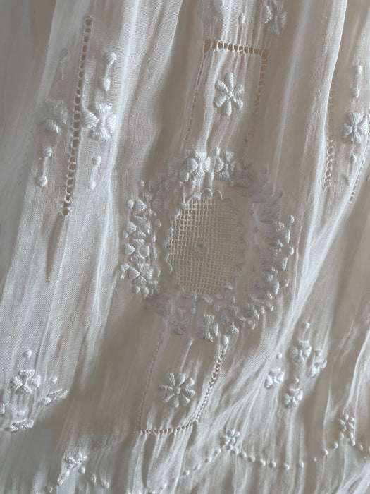 Pristine 1920's White Cotton Voile Embroidered Hungarian Peasant Dress / small