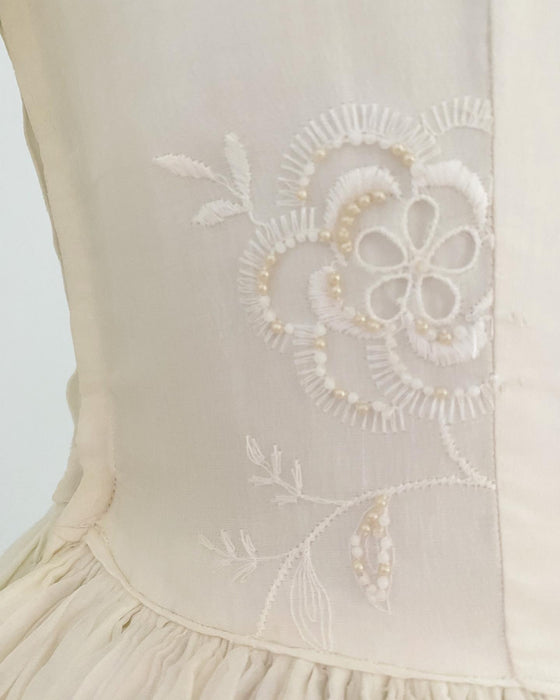 Beautiful 1950's Tea Length Wedding Dress In Cotton Eyelet / Small