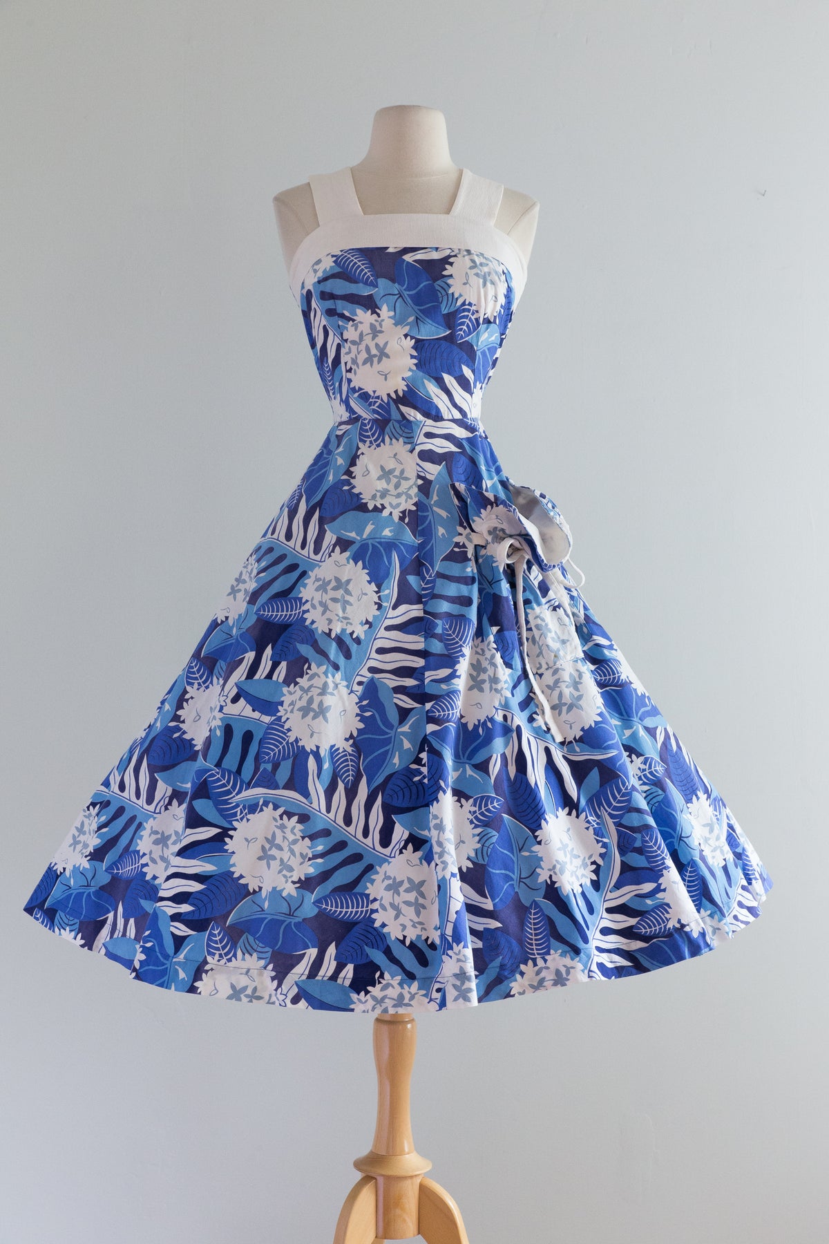 1940's KAMEHAMEHA Cotton Hawaiian Dress With Full Skirt and Cute Pocke –  Xtabay Vintage