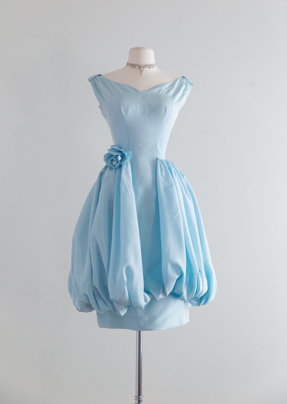 1950's Pale Blue Taffeta Party Dress With Adorable Bubble Skirt / Wais Xtabay Vintage 1950's Pale Blue Taffeta Party Dress With Adorable Bubble Skirt / Wais Xtabay Vintage
