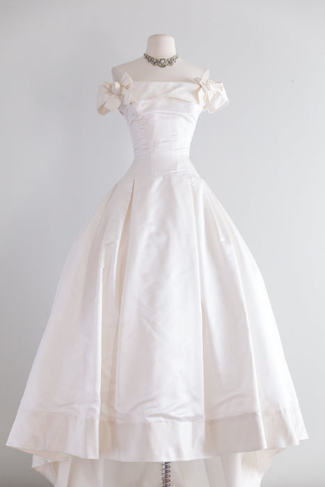 Iconic Vintage Vera Wang Silk Wedding Gown Circa 1995 / Waist 26