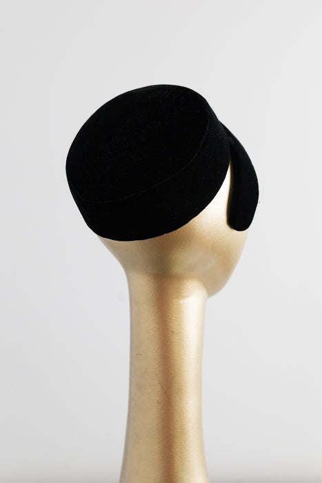 Vintage 1950's Luci Puci Black Velvet Sculptural Cocktail Hat