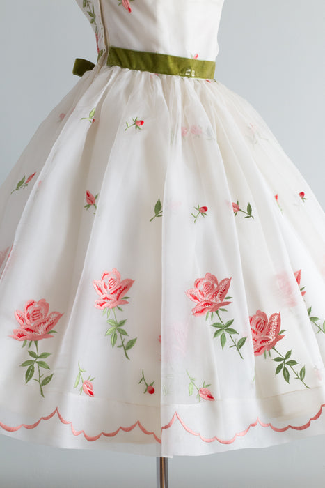 Vintage 1950's Cotillion Embroidered Rose Strapless Party Dress / Waist 25"