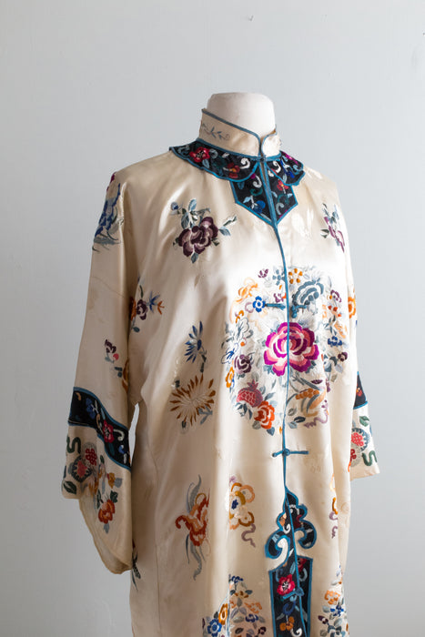 Vintage Ivory Silk Chinese Embroidered Robe With Floral Motifs / Medium