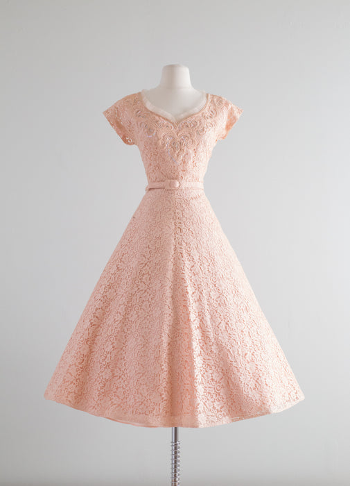 1950's Pale Pink Lace Party Dress With Soutache / Waist 28