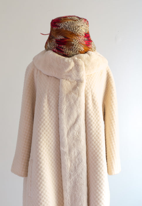 1960's Ivory Wool Cocoon Coat With Beaver Fur Trim and Collar / M