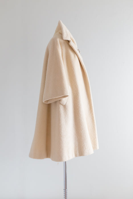 Late 1950s Ivory Lilli Ann Swing Coat With Candy Striped Lining / Medium