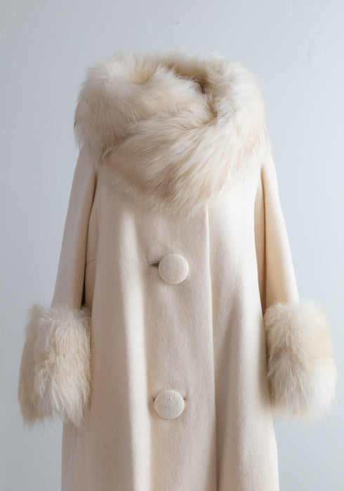 Divine Early 1960's Ivory Cuddlecoat With Huge Fox Collar & Cuffs