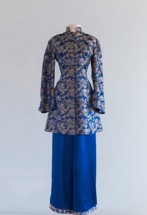 1940's Chinese Silk Loungewear Set With Jacket and Pants / Small