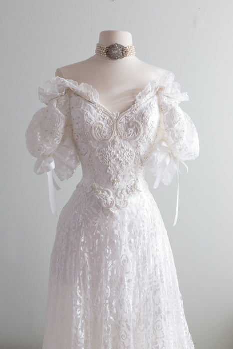 Vintage Fairytale Lace Princess Wedding Gown With Veil & Gloves / Small