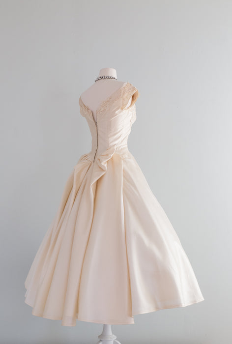 Stunning 1950's Ivory Silk Organza Tea Length Wedding Dress / XS Stunning 1950's Ivory Silk Organza Tea Length Wedding Dress / XS