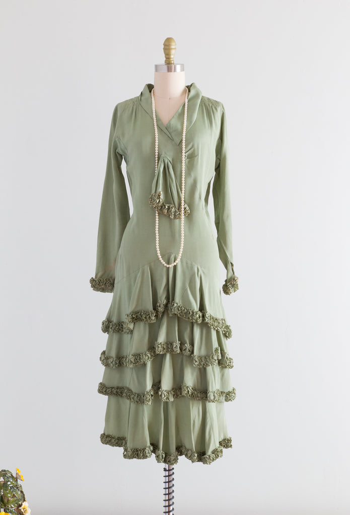 Darling 1920's Green Silk Flapper Day Dress With Ruffles / Small – Xtabay  Vintage