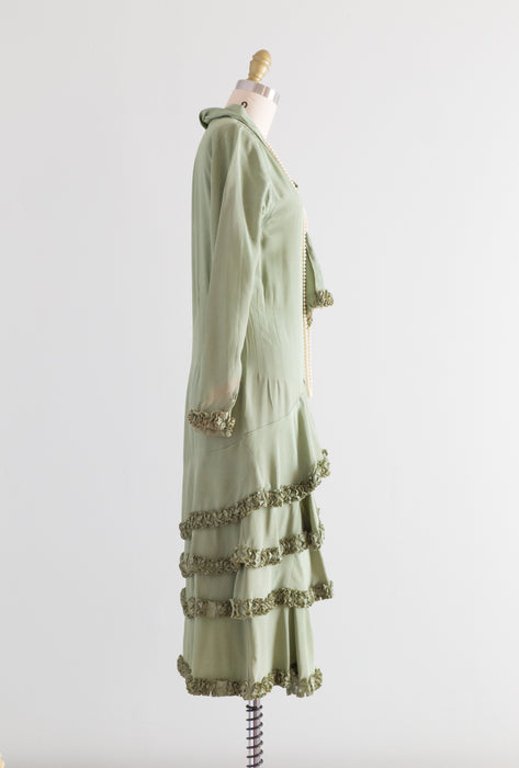 Darling 1920's Green Silk Flapper Day Dress With Ruffles / Small