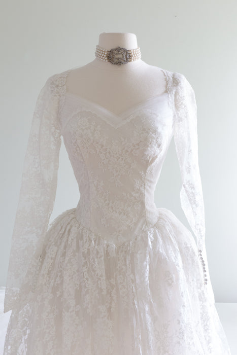 1950's Princess Bride Couture White Lace Wedding Gown With Long Train / XS