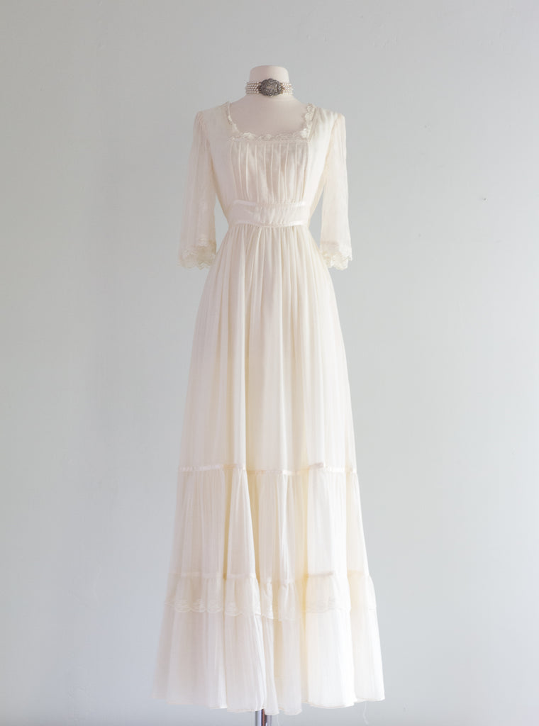 gunne sax wedding dress Vintage 1970's Ivory Cotton Gown With Lace Sleeves / – Xtabay Vintage satin ribbon waist Size:XS (6) color-blue-denim Casual Dresses Maxi Dresses