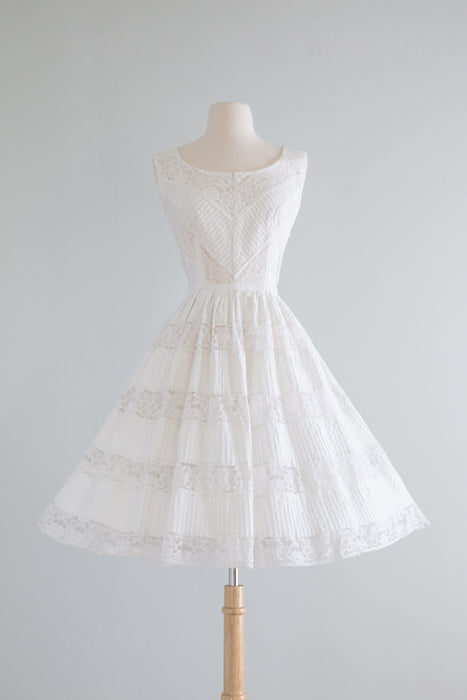Beautiful 1950's White Cotton & Lace Dress By Jacaranda / SM