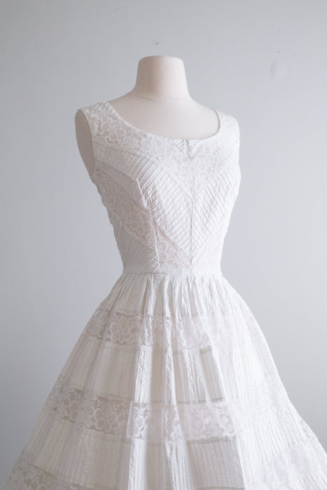 Beautiful 1950's White Cotton & Lace Dress By Jacaranda / SM