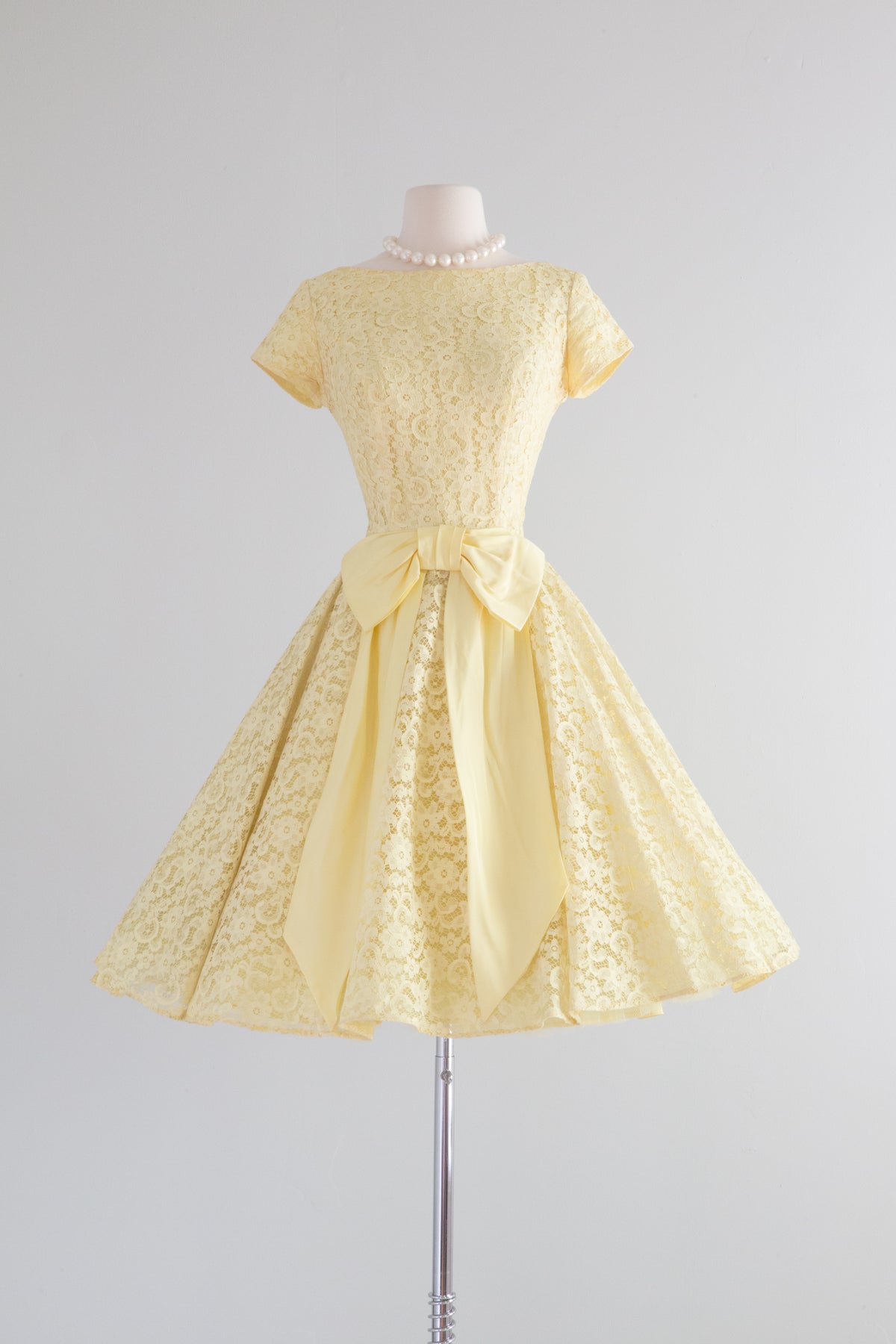 1960's Little Miss Sunshine Yellow Lace Party Dress / Small – Xtabay Vintage