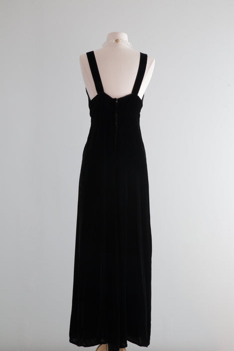 Elegant 1930's Black Silk Velvet Madame X Evening Gown / Sm Xtabay Vintage Elegant 1930's Black Silk Velvet Madame X Evening Gown / Sm Xtabay Vintage