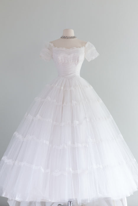 Fairytale 1950's Ivory Tulle and Lace Princess Wedding Gown By Maurer / XS