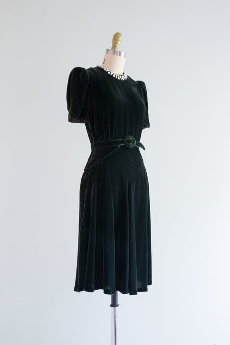 1930's Evergreen Silk Velvet Cocktail Dress / Small