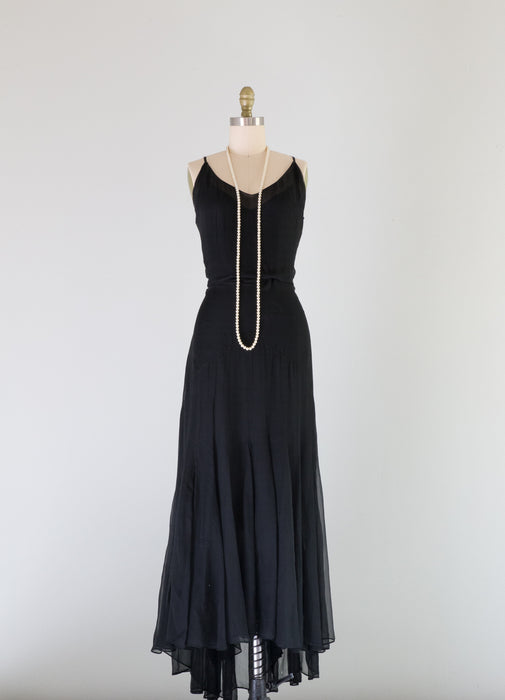 Elegant 1930's Silk Chiffon Madame X Evening Gown With Gored Skirt / Small