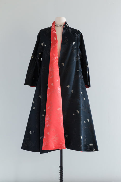 Fabulous 1950's Reversible Chinese Silk Evening Coat in Red and Black / Medium
