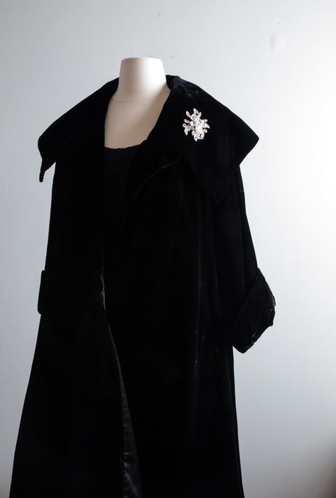 Dramatic 1950's Black Velvet Opera Coat With Huge Shawl Collar / Medium