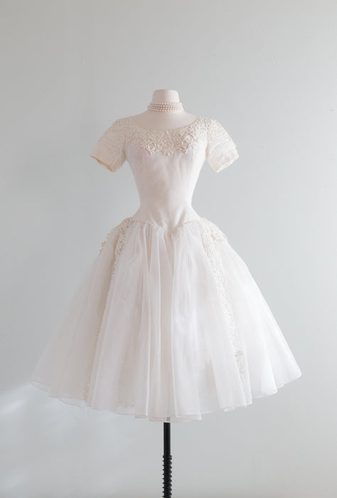 Dreamy 1950's Tea Length Wedding Dress With Floral Lace / XS