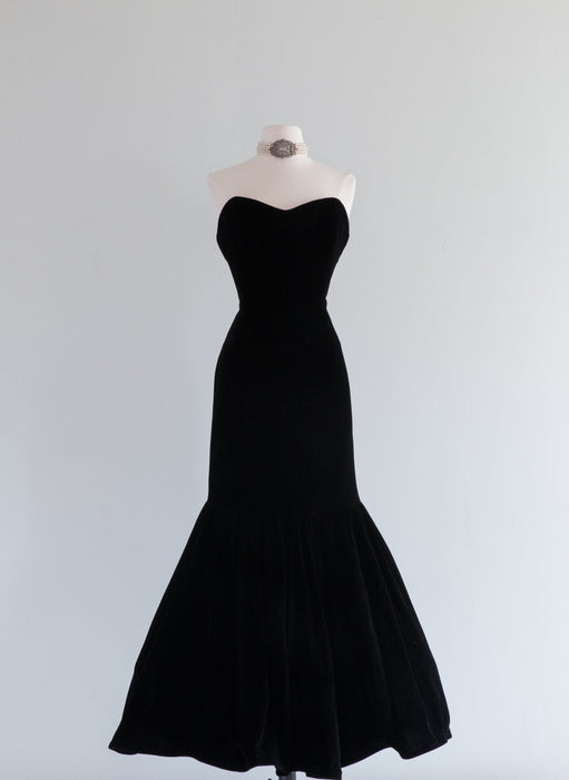 Sublime Vintage Black Velvet Mermaid Gown By Patricia Rhodes / Small