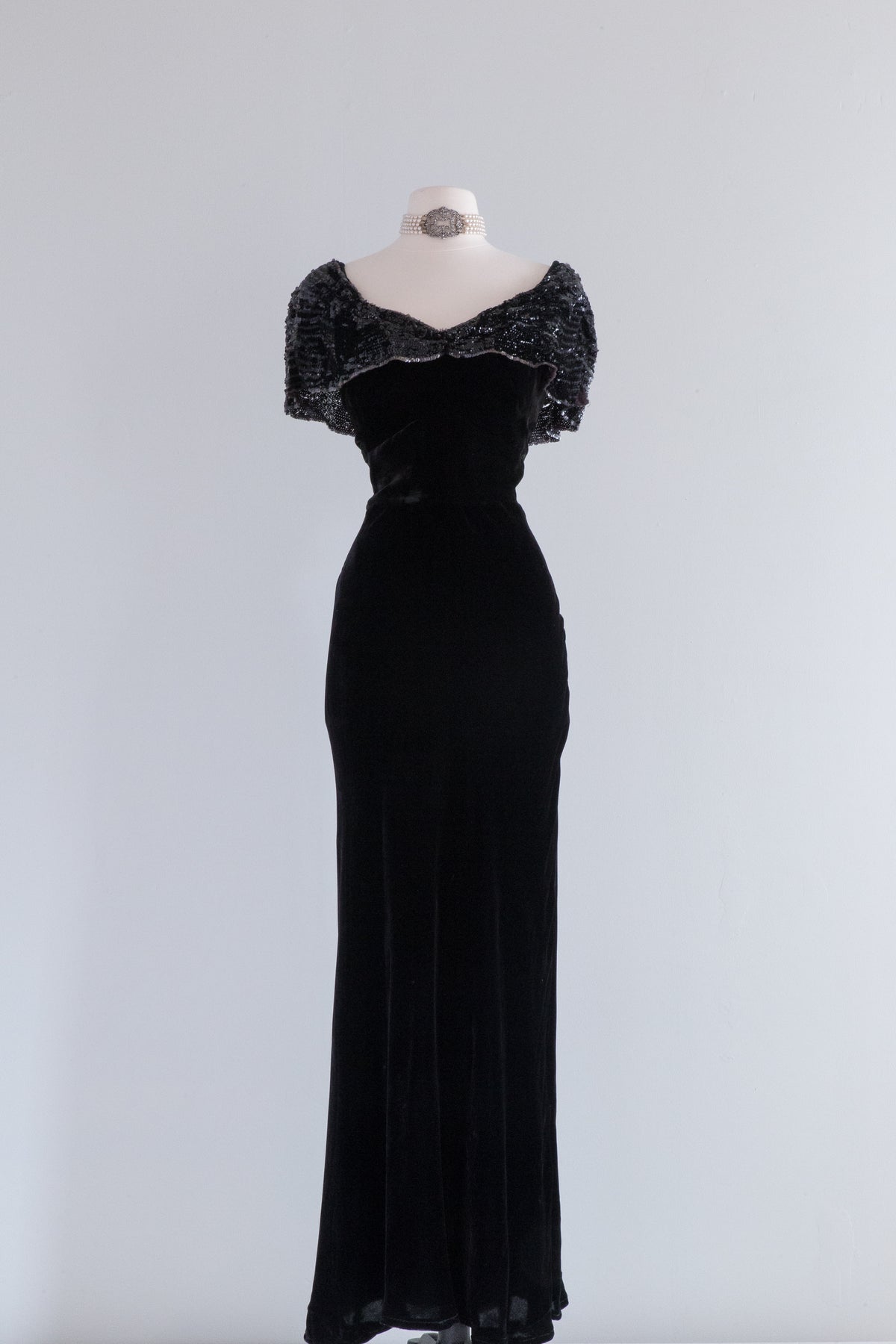 Divine 1930's Black Silk Velvet Evening Gown With Sequin Collar / SM ...