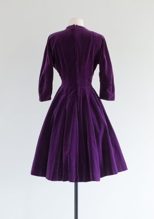 Classic 1950's Purple Velvet Party Dress / Small