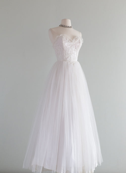 Vintage 1950's Strapless Sweetheart Wedding Gown / Small