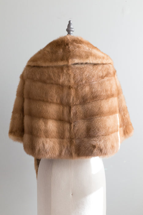 Elegant 1950's Honey Mink Wrap With Huge Collar / OS