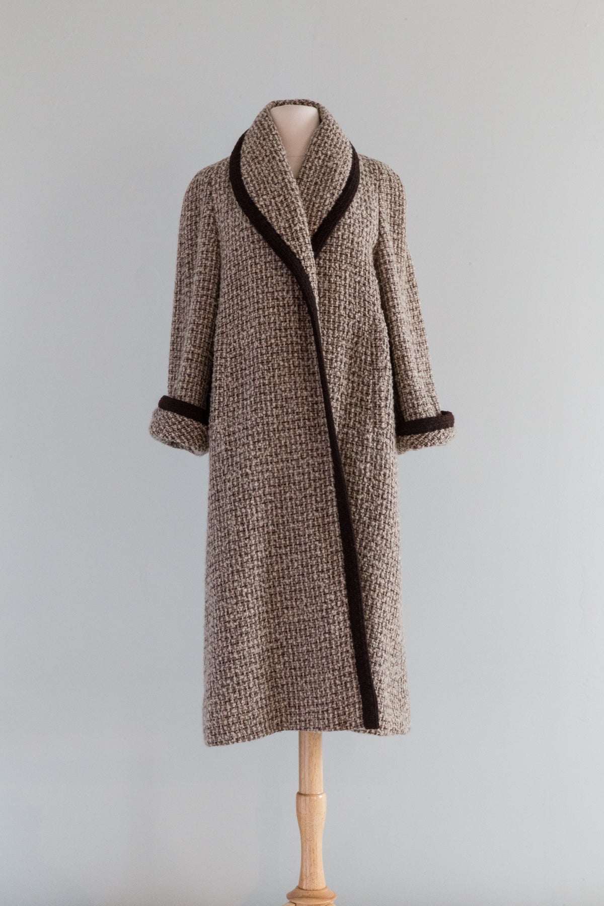 Elegant 1950's Forstmann Wool Tweed Long Line Swing Coat / Medium