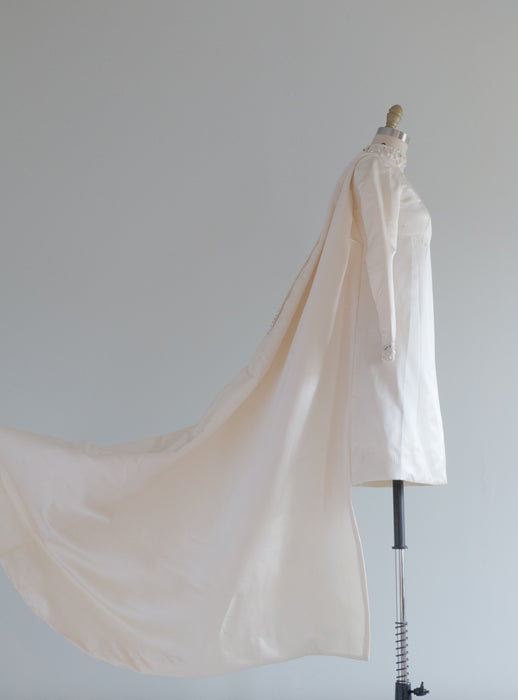 Fabulous 1960's Avant-garde Silk Wedding Gown With Cape Back / XS
