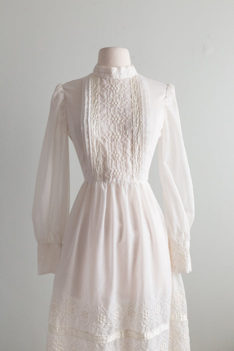 Lovely 1970's Edwardian Inspired Embroidered Elopement Dress /  Petite Small
