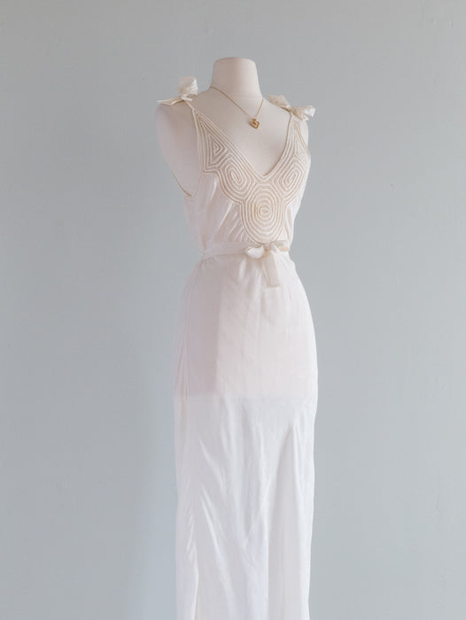 Exquisite 1930's Ivory Silk Bias Cut Night Gown / Medium