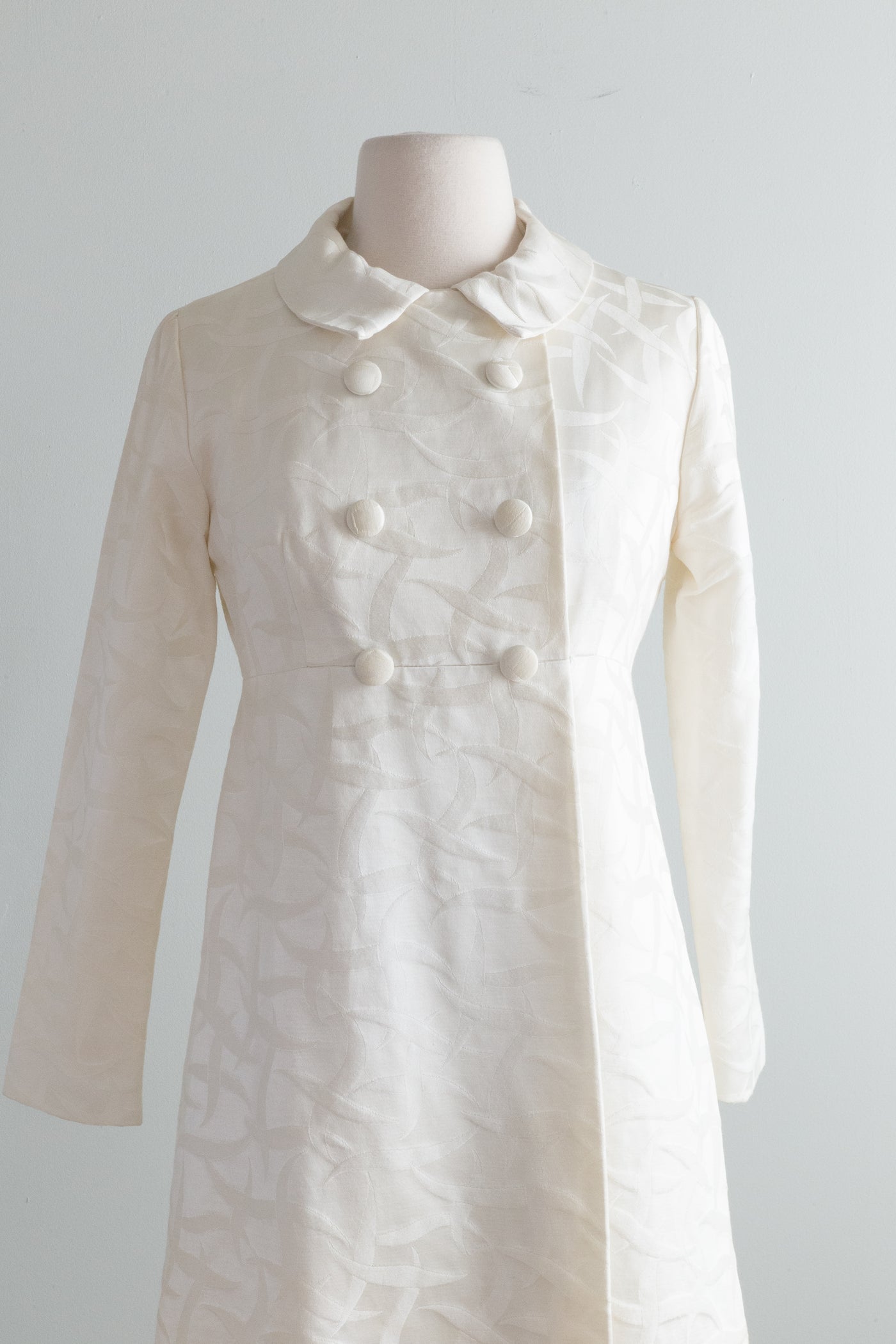 Ivory Brocade Ulrika