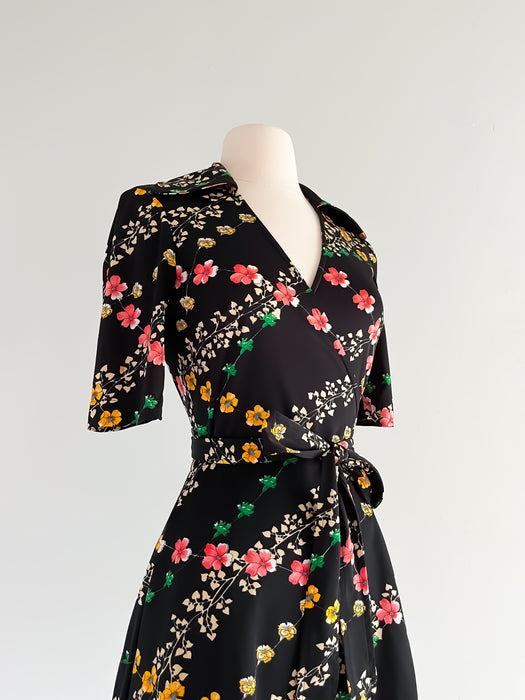 1970's Vintage Floral Print Wrap Mini Dress / Sz S