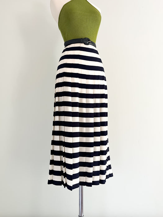 Classic Gloria Sachs Navy Striped Silk Skirt / Sz L