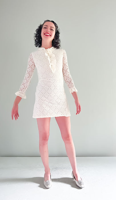 1960's Mod Mini Ruffled Little White Dress / Sz XS