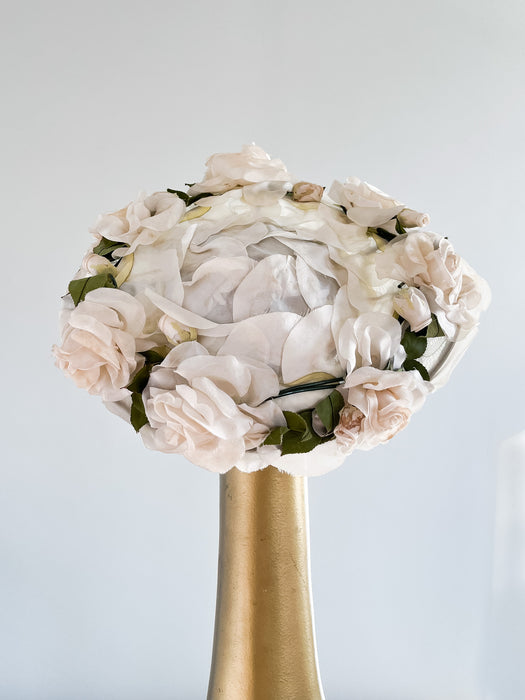 Sweet 1950's Replica de Parisienne White Rose Wide Brim Hat / OS