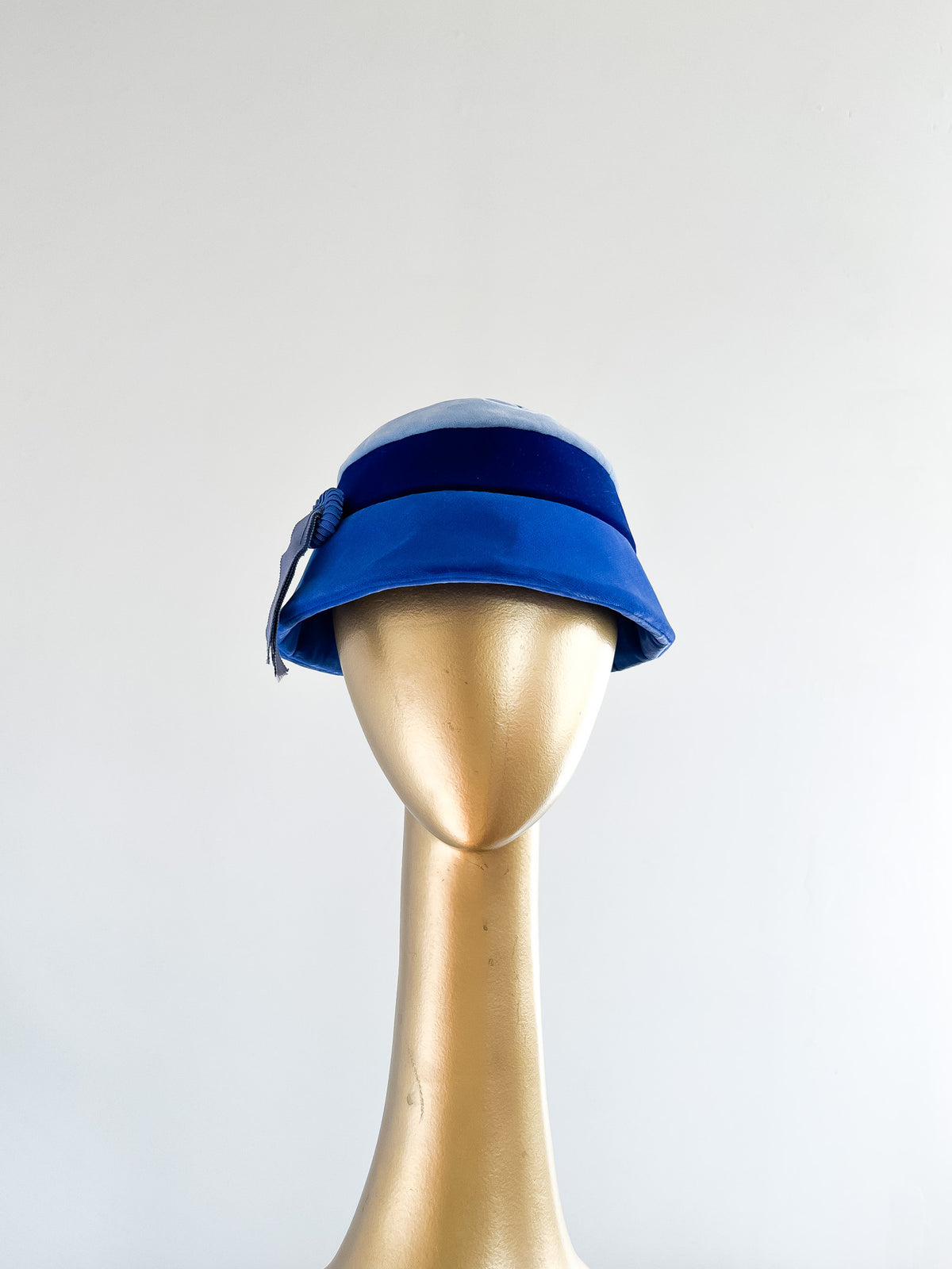 Vintage April 1979 Blue Velvet Uzbekistan Fine Gold Square Cap Hat Original NWT Vintage Fashion Accessories – tagged  main image 3